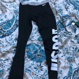 Nike leggings
